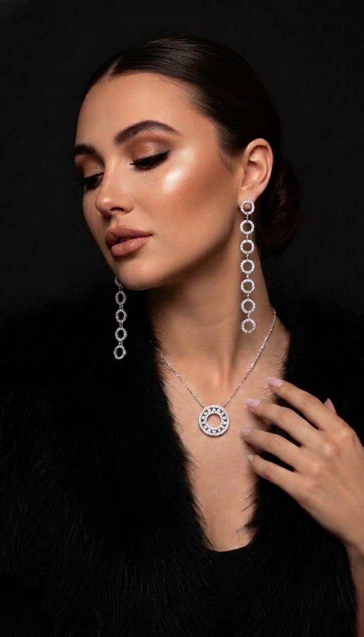 Reciprocating ✨ Moissanite Pendant Set in S925 Sterling Silver