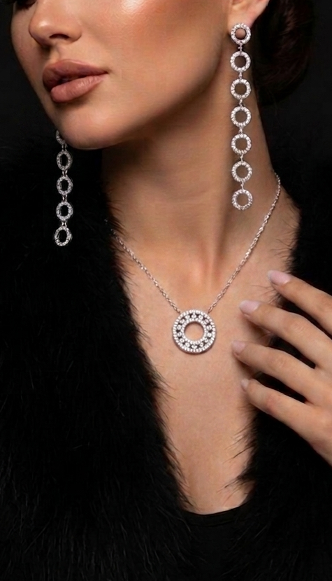 Reciprocating ✨ Moissanite Pendant Set in S925 Sterling Silver