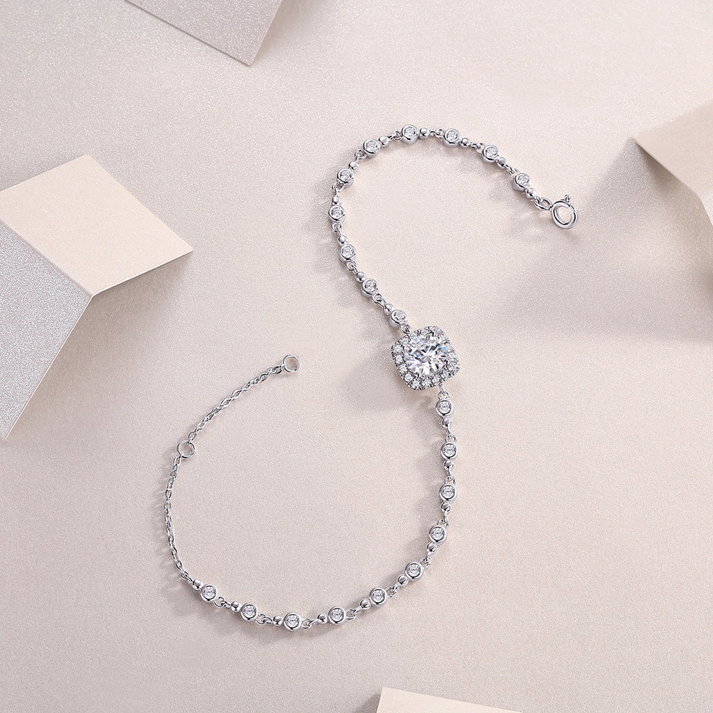 Luxurious And Fashionable Light Luxury Jewelry Silver Bracelet And Bracelet Set With Top-quality Moissanite, S925 Silver-plated Platinum