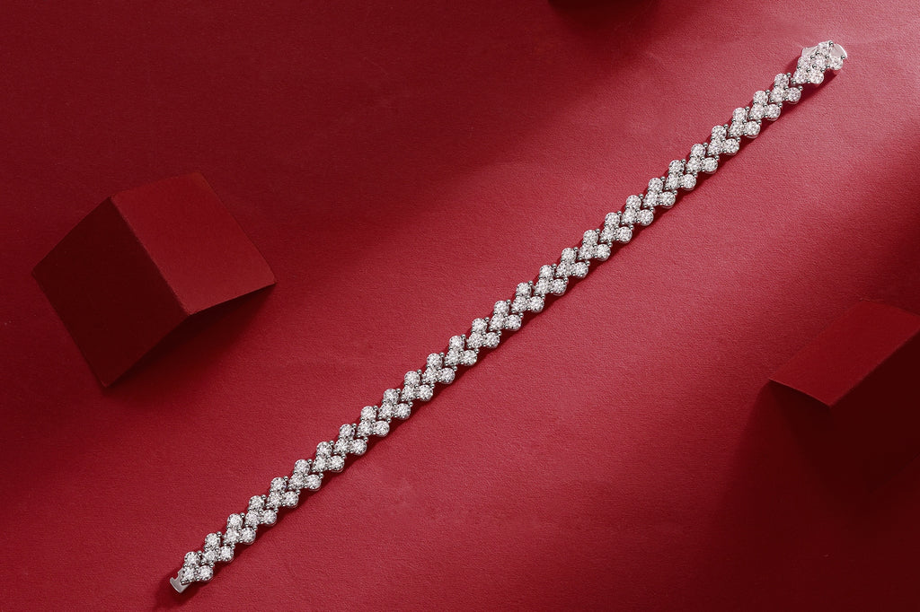 Fashionable Light Luxury Moissanite Bracelet | Platinum Plated S925 Silver
💎