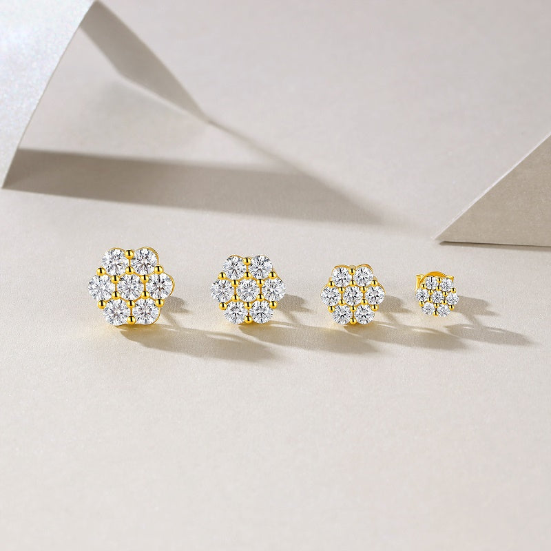 Top-quality Moissanite Luxury And Fashionable Light Luxury Jewelry Silver Stud Earrings S925 Silver Electroplated Gold